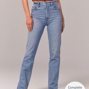 Abercrombie 90s straight ultra high rise side slit on ankle SIZE 25 SHORT